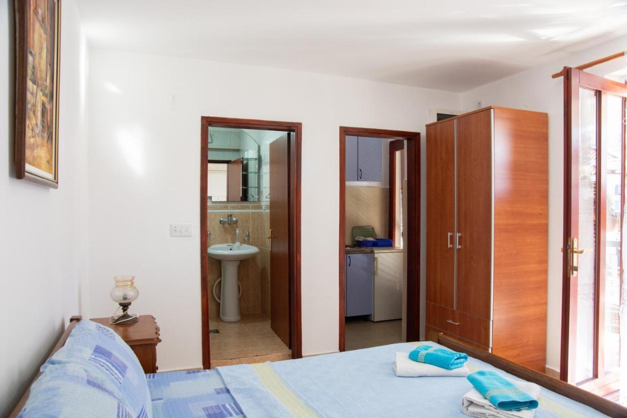 Ivona 2 Apartment Sveti Stefan Exterior photo